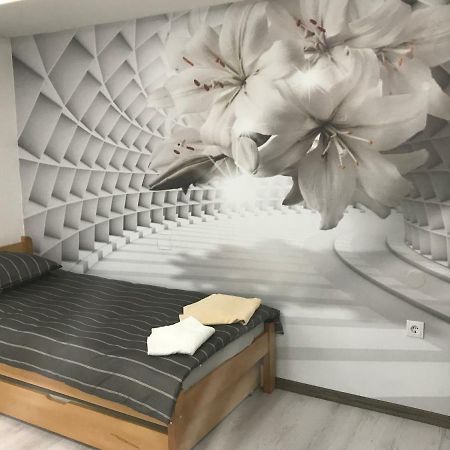Apartman Lilium Appartamento Sarajevo Esterno foto