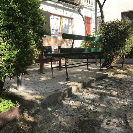 Apartman Lilium Appartamento Sarajevo Esterno foto