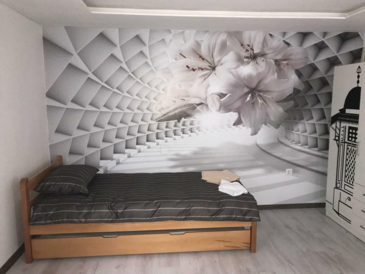 Apartman Lilium Appartamento Sarajevo Esterno foto