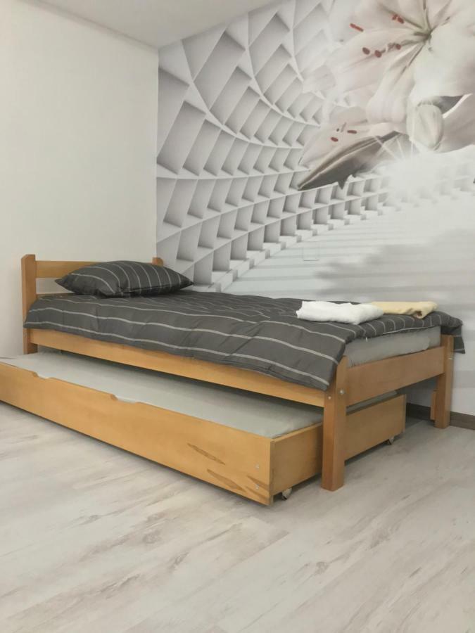 Apartman Lilium Appartamento Sarajevo Esterno foto