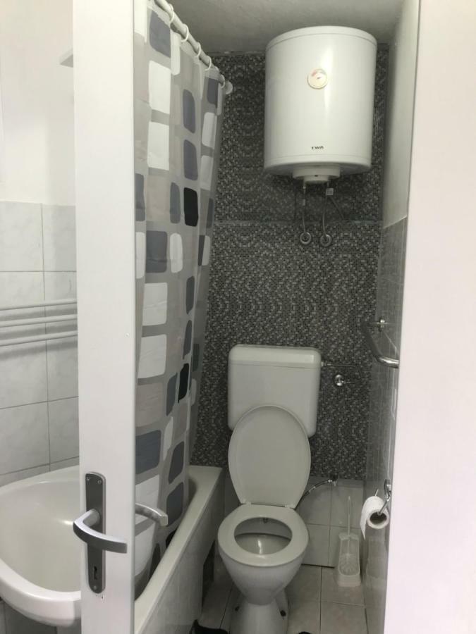 Apartman Lilium Appartamento Sarajevo Esterno foto